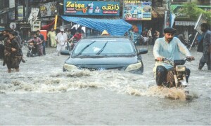 دریاؤں، آبی گزرگاہوں پر تعمیرات، پاکستان کیلئے سیلاب &rsquo;نیا معمول&lsquo; بن جائے گا، سائنسی جریدہ