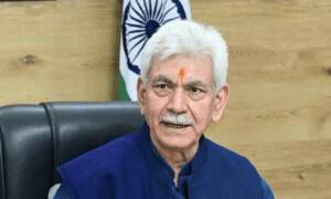 پہلگام حملے میں سیکیورٹی کی ناکامی کے اعتراف کے بعد مقبوضہ کشمیر کے گورنر سے استعفے کا مطالبہ