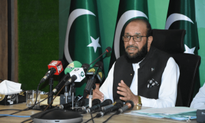 40 ہزار پاکستانی زائرین عراق، شام اور ایران میں جا کر وہیں رک گئے یا غائب ہو گئے، سردار یوسف