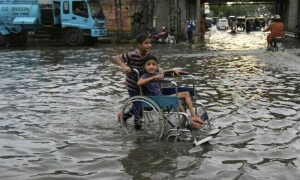 مون سون بارشوں سے بڑھتے صحت عامہ کے مسائل، ’ہمیں قبل ازوقت تیاریوں کی ضرورت ہے‘