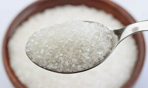 اسلام آباد میں مہنگی چینی بیچنے پر متعدد دکانیں سیل، دکانداروں کو گرفتار کرلیا گیا