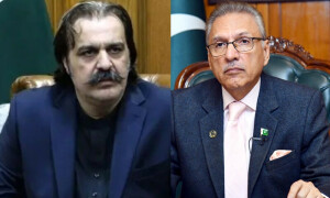 26نومبر احتجاج کے مقدمات میں علی امین گنڈاپور، عارف علوی سمیت دیگر ملزمان کے وارنٹ گرفتاری جاری