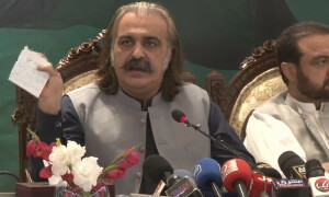 صوبے میں کسی ’فیڈرل فورس‘ کو آپریشن کی اجازت نہیں دیں گے، وزیر اعلیٰ خیبرپختونخوا