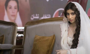 رنویر سنگھ کی فلم میں بینظیر بھٹو کی تصویر اور پی پی کے جھنڈے کا استعمال