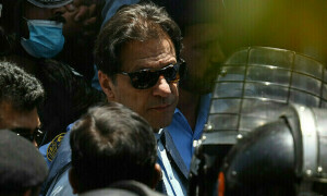 سپریم کورٹ: عمران خان کی اپیلوں پر سماعت کرنے والے بینچ میں ایک رکن کا اضافہ