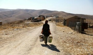 Jewish settlers cut off water to village in West Bank