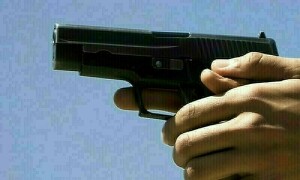 کراچی: ڈاکوؤں نے کیش وین سے 97 لاکھ روپے لوٹ لیے، مزاحمت پر 2 گارڈ زخمی