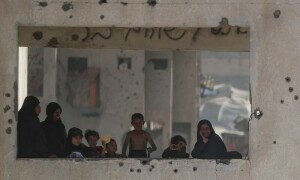 Israel&rsquo;s attacks kill dozens more amid starvation crisis