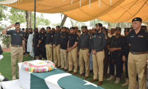 Cop martyred in Bannu checkpoint attack as retaliatory fire kills 3 militants
