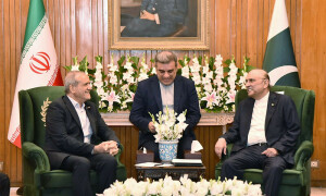 Pakistan, Iran vow to further boost ties during President Pezeshkian’s visit