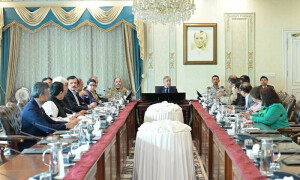 چھوٹی اور درمیانے درجے کی صنعتوں کا معیشت میں اہم مقام ہے، وزیراعظم