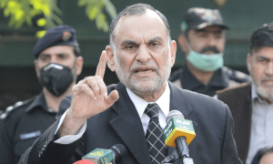 رہنما پی ٹی آئی اعظم سواتی کو پشاور ایئرپورٹ پر بیرون ملک جانے سے روک دیا گیا