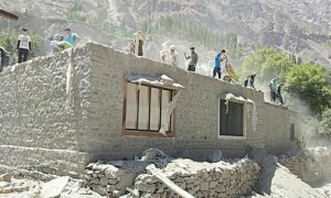 ہنزہ میں گلیشیائی جھیل پھٹنے سے تباہ کن سیلاب، درجنوں گھر خطرے میں