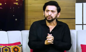 سینئر اداکار نے شوٹنگ کے دوران جوتے اٹھا کر لانے کا کہا، سلیم معراج