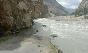 Another flood severs KKH; Sutlej banks being evacuated