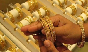 مسلسل کمی کے بعد آج سونے کی قیمتوں میں کتنا اضافہ ہوا؟