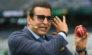 وسیم اکرم پر آن لائن جوئے کی تشہیر کا الزام، قانونی کارروائی کے لیے درخواست دائر