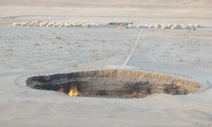 Turkmenistan&rsquo;s methane-spewing &lsquo;Gateway to Hell&rsquo; loses its spark
