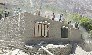 Heavy glacial flood rages through Hunza