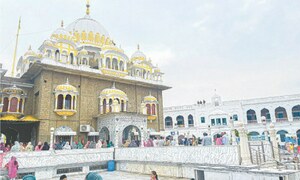 Gurdwara Punja Sahib comes alive with Raksha Bandhan celebrations