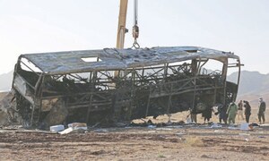 Death toll rises to 78 in Afghan bus collision