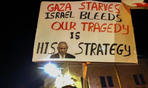 اسرائیلی مظاہرین نے نیتن یاہو کے گھر کے قریب آگ لگا دی، غزہ میں جنگ بندی معاہدے کا مطالبہ