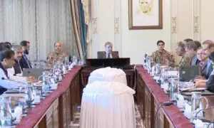 سیلاب زدگان کی بحالی تک صوبائی حکومتوں سے ملکر کام جاری رکھیں گے، وزیراعظم