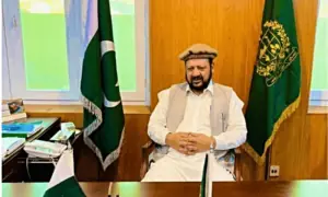 وزیراعلیٰ گلگت بلتستان، 9 وزرا سمیت 10 ایم پی ایز پی ٹی آئی سے برطرف