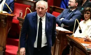 فرانسیسی وزیرِاعظم پارلیمنٹ سے اعتماد کا ووٹ نہ ملنے پر برطرف