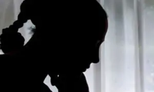 Karachi couple held for burning teenage maid gets bail