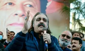یقین ہے ہم اپنے پاوں پر کھڑے ہو کر ایک عظیم قوم بنیں گے، وزیراعلیٰ خیبرپختونخوا