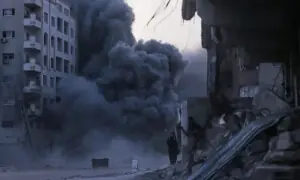 غزہ سے لوگوں کو بے دخل کرنے کیلئے اسرائیل کی وحشیانہ بمباری، مزید 39 فلسطینی شہید