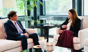 وزیر ریلوے سے امریکی ناظم الامور کی ملاقات، پاک ریلوے کے ساتھ تعاون میں دلچسپی کا اظہار