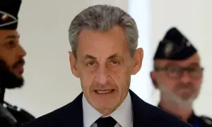 سابق فرانسیسی صدر نکولس سرکوزی کو لیبیا کیس میں پانچ سال قید کی سزا