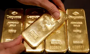 سونے کی قیمت میں مسلسل دوسرے روز کمی، عالمی مارکیٹ میں بھی 10 ڈالر سستا ہوگیا