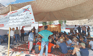 پاک-چین سرحد پر 68 روز سے جاری تاجروں کا دھرنا ختم، تجارتی و سیاحتی سرگرمیاں بحال