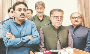 Minister says differing figures of floodwater volumes confusing Sindh govt