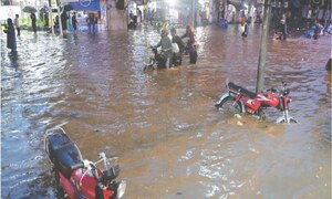 113mm rain lashes Lahore, disrupts routine businesses