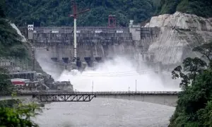 Indian protesters clash with police over dam project bordering China