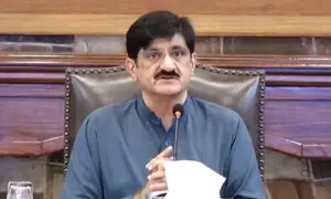 حکومت سندھ کا پولیو ویکسین سے انکاری والدین کی موبائل سِم بلاک، قومی شناختی کارڈ و پاسپورٹ معطل کرنے پر غور