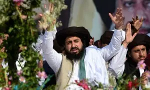 Clashes break out in Lahore after raid on TLP HQ goes awry