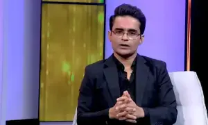 تھائی لینڈ جا رہا تھا، ایئرپورٹ پر مشکوک سمجھ کر آفیسر نے روک لیا، شاہ زیب خانزادہ