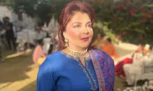 ناصر ادیب کو اداکاراؤں کے ماضی پر بات کرنے کی ضرورت نہیں، فائزہ حسن