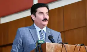 گورنر خیبر پختونخوا کا حزب اختلاف کو وزیراعلیٰ کے انتخاب کےخلاف درخواست واپس لینے کا مشورہ