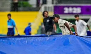 ویمنز ورلڈ کپ: بارش پاکستان کی جیت میں رکاؤٹ بن گئی، انگلینڈ کیخلاف میچ بےنتیجہ ختم