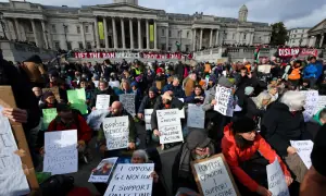 30 go on trial in UK for supporting ‘banned group’