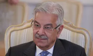 پاکستان اور افغانستان کے مابین سیز فائر کا معاہدہ طے پاگیا، وزیر دفاع کی تصدیق