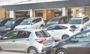 دہری اتھارٹی کے باعث پاکستان میں گاڑیوں کے معیار کی جانچ کا بحران