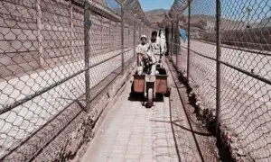 ڈیورنڈ لائن پر طالبان کا سخت مؤقف: ’افغان حکومت اب بھی اعتدال کے لیے تیار نہیں‘