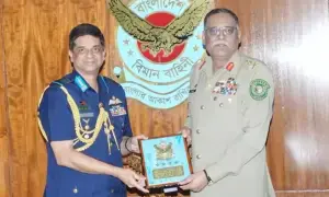 جنرل ساحر شمشاد اور بنگلہ دیش کی فضائیہ اور بحریہ کے سربراہان کا دفاعی تعاون بڑھانے کا عزم